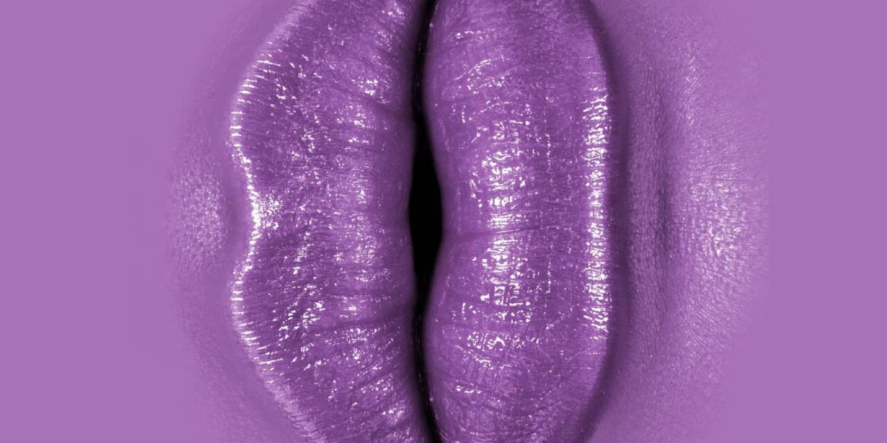 Sr. Bizarro presenta “Labios violetas”