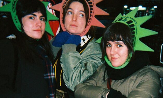 Las Petunias presentan “Poeta en NY”