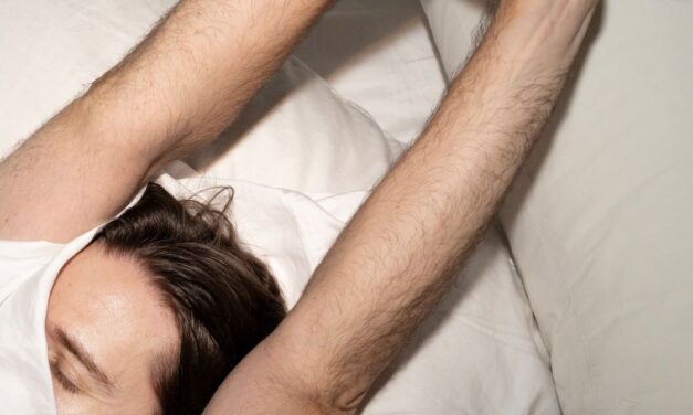 Mario Nieva presenta “Es un montón”