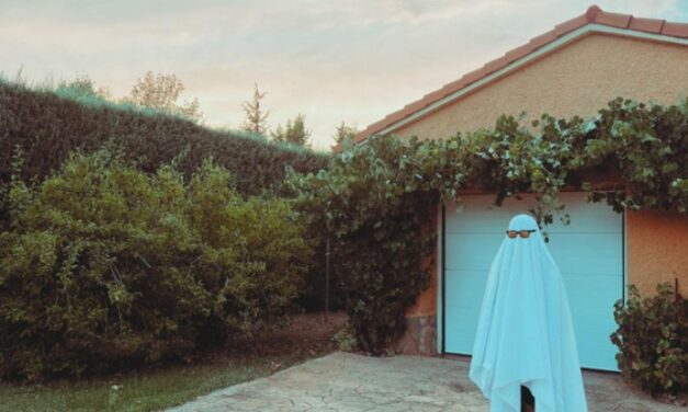 Crispy Bats presentan “Yo Soy el Fantasma”