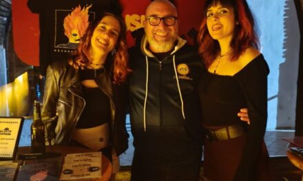 Alison Darwin y Denisdenis en la Musik