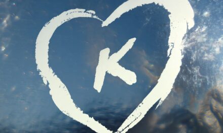 Kokoshca regresan con “Búho”