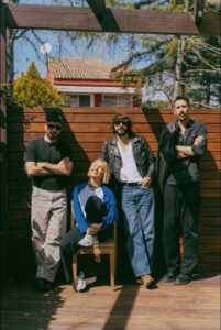 Amor por tres de Éxtasis y Paula Mattheus