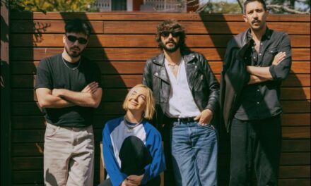 Amor por tres de Éxtasis y Paula Mattheus