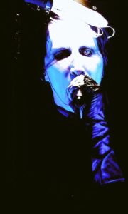 Marilyn Manson Misa negra a 40 grados